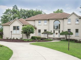 335 Russo Dr, Canfield, OH