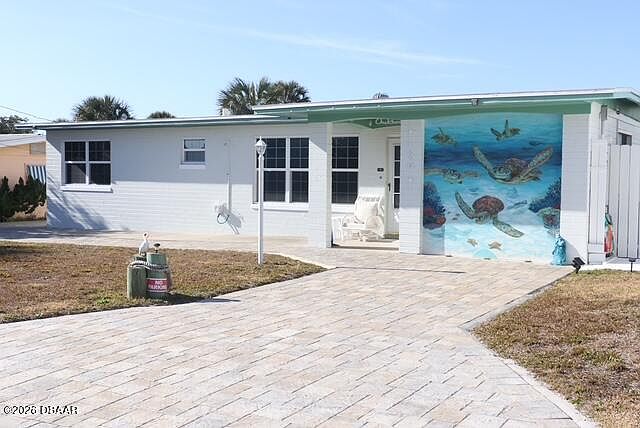 1st image of 129 Esmeralda Ave