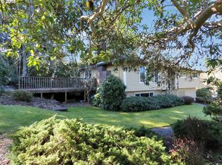 1710 Hillcrest Dr, West Linn, OR