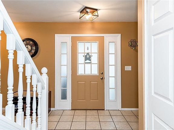 5th image of 8856 Deer Valley Dr