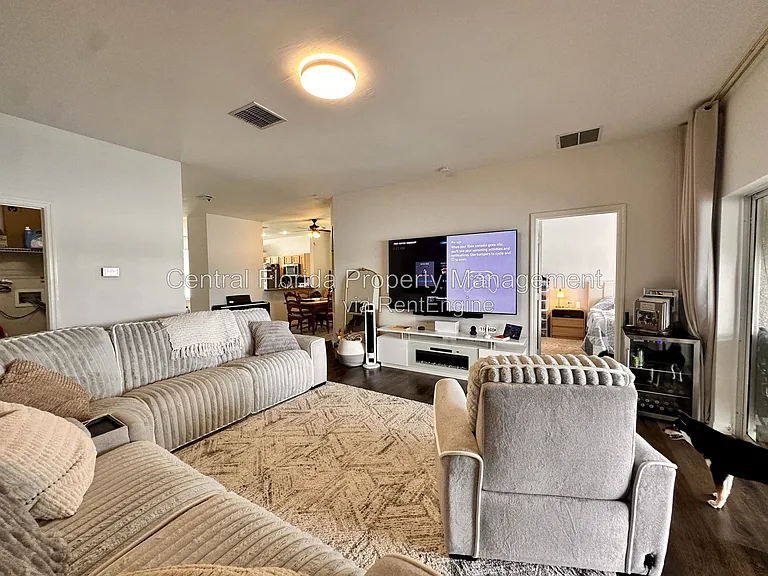 4226 Waterside Pointe Cir — Photo 9