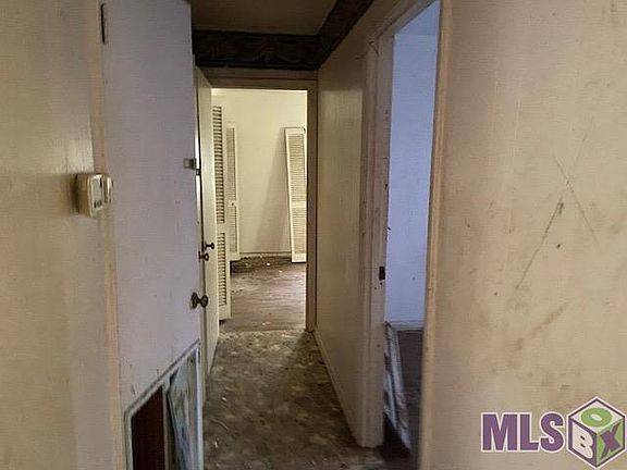 4th image of 8722 Highland St