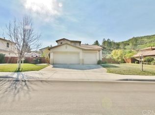 976 E Harvest Dr, San Jacinto, CA 92583
