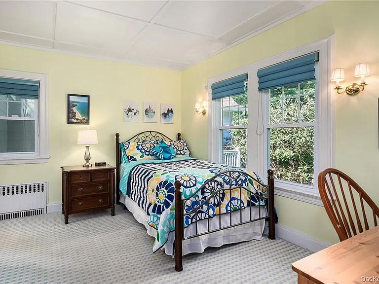 220 Croton Ave — Photo 22