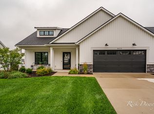 6620 Sheldon Crossing Dr, Hudsonville, MI 49426