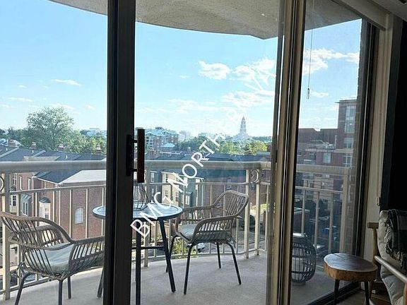 4th image of 1200 Braddock Pl APT 507