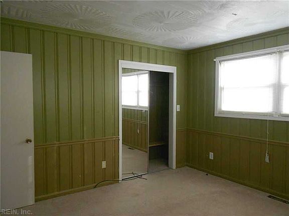5th image of 3015 Marshall Ave