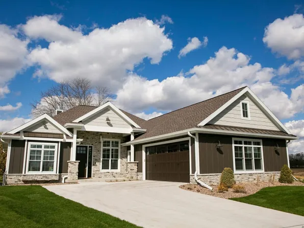 5232 Perfect Dr, Madison, WI 53704