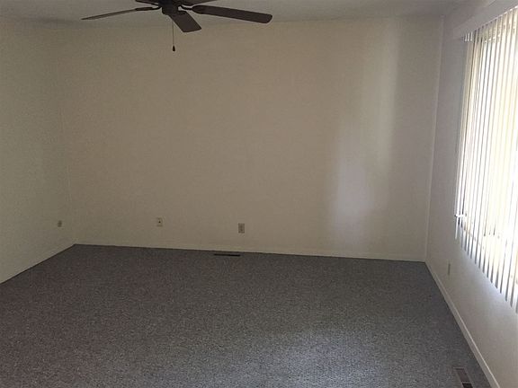 3rd image of 5249-5251 Pebble Ln