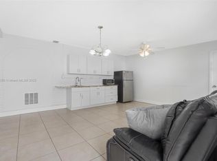 700 SW 67th Ave #B, Hollywood, FL 33023