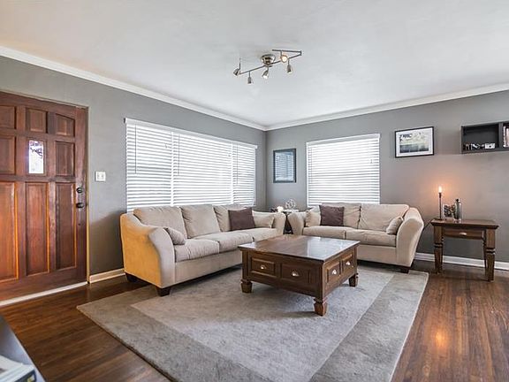 2nd image of 4001 Ibis Dr