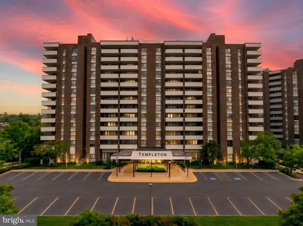 250 S Reynolds St APT 801, Alexandria, VA 22304