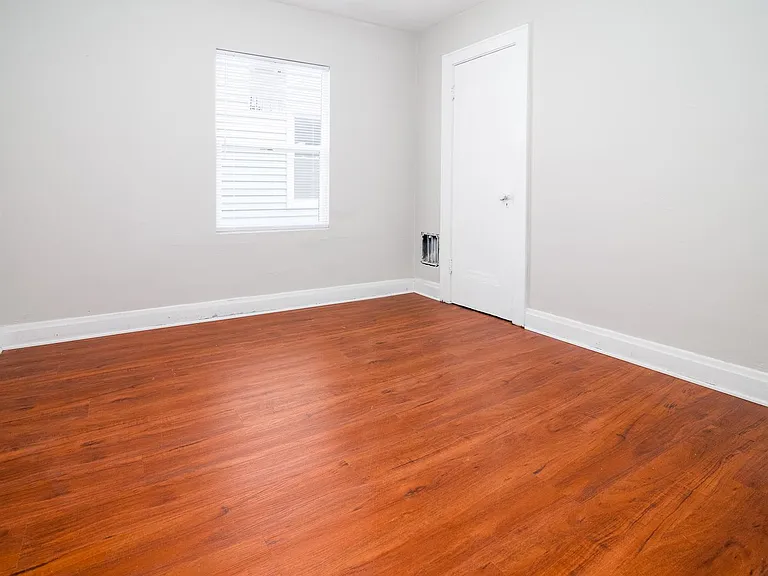 1157 Linwood Ave — Photo 20