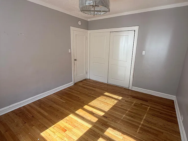 7801 S Phillips Ave #3 — Photo 4