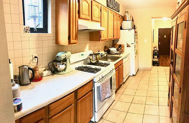 Rented by Boerum Hill Realty | media 9