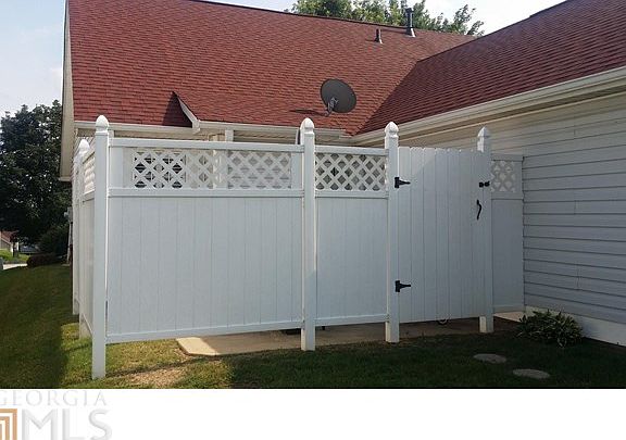 5th image of 427 Fairlawn Dr