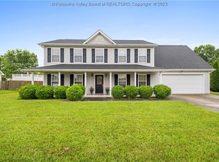 4 Market St, Hurricane, WV 25526