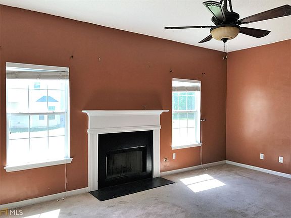 3rd image of 9428 Waters Edge Dr