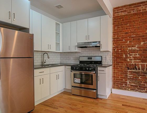2nd image of 84 Macdonough St APT 3