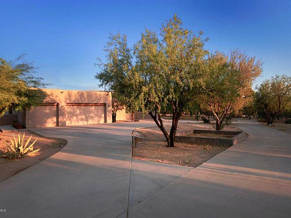 4th image of 8889 N Camino De Anza