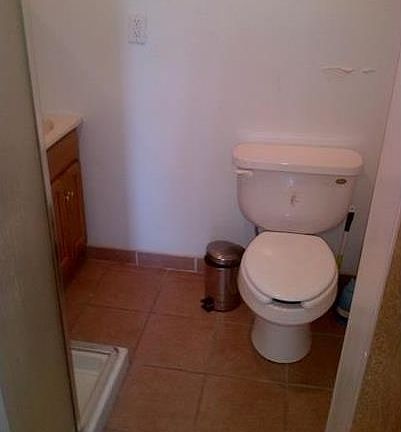 4th image of 1806 S 17th St Floor 3
