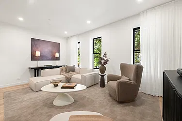511 8th Avenue, #2