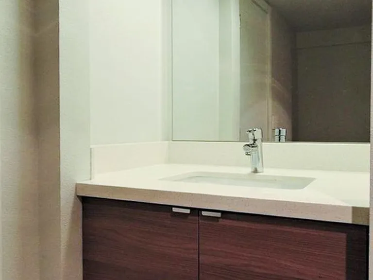 6408 Phinney - Located at the top of Phinney Ridge — Photo 28