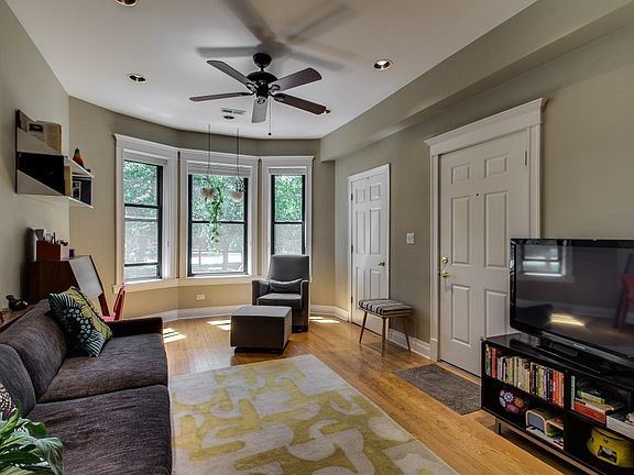 4th image of 2918 W Logan Blvd #1E