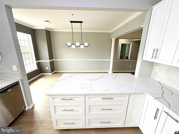 5th image of 8603 Wintergreen Ct Unit 303