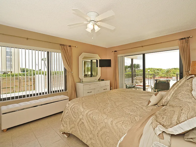 4600 Ocean Beach Blvd #109 — Photo 10
