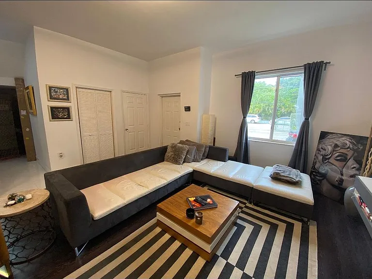 2731 SW 26th St #2731 — Photo 9