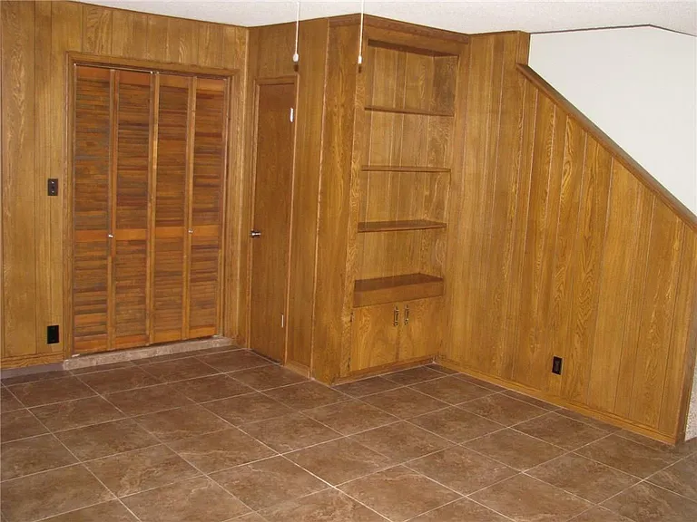 6509 Skycrest Dr — Photo 5