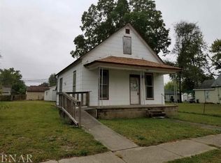 1406 E Washington St, Clinton, IL 61727