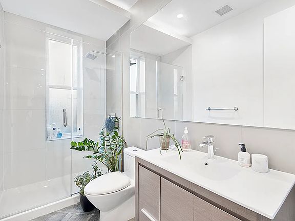 5th image of 642 Leonard St APT 3R