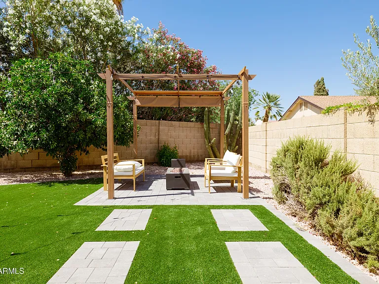 5226 E Kathleen Rd — Photo 43