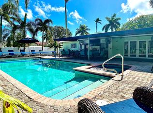 1447 Harding St, Hollywood, FL 33020