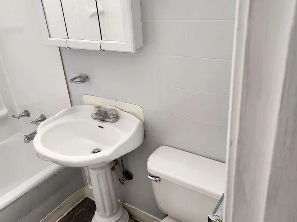 1080 Kelly Dr, York, PA 17404