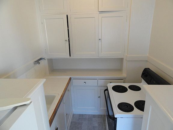 5th image of 1355 Willard St APT 31