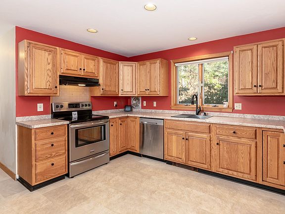 3rd image of 89 Birch Lane