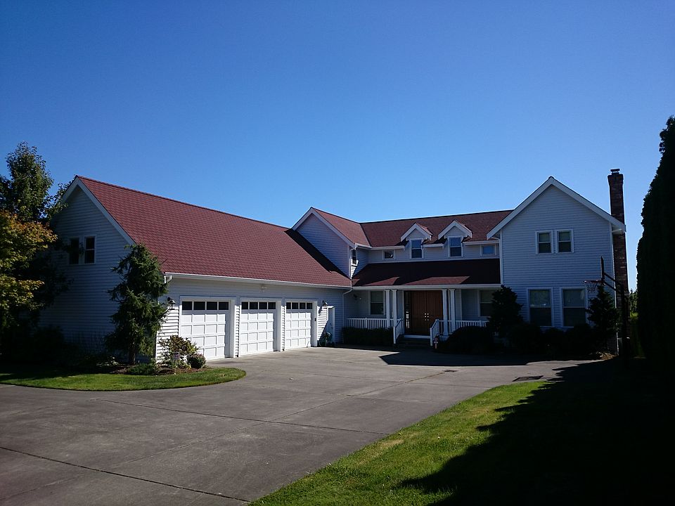 2nd image of 4001 NE Surber Dr