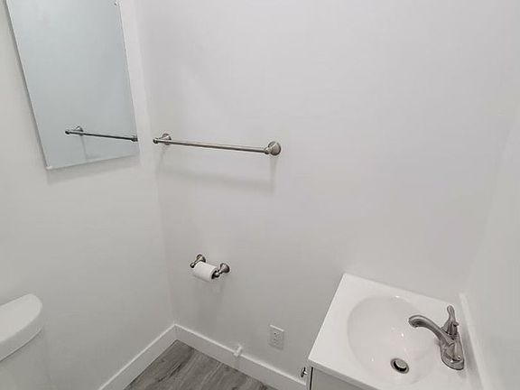 3rd image of 1842 Workman St #6