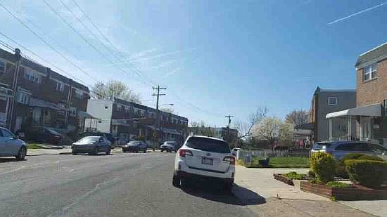 2nd image of 3127 Fairdale Rd