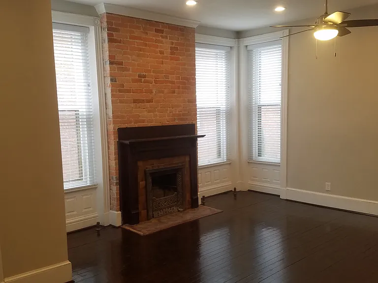 422 Pembroke Ave #4 — Photo 13
