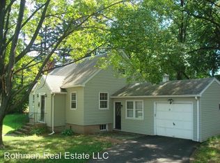 68 Barry Rd, Manchester, CT 06042