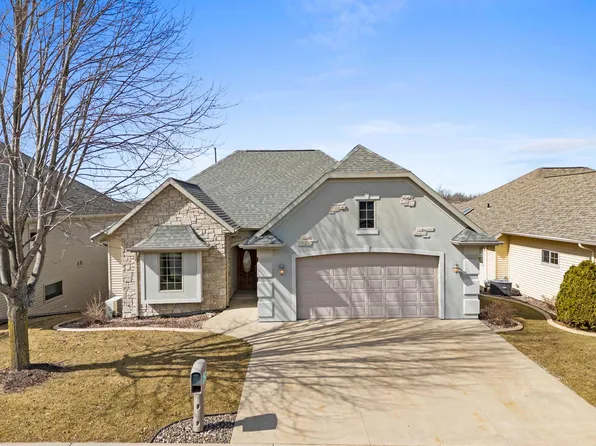 W6952 Brackenwood Ln #31, Greenville, WI 54942