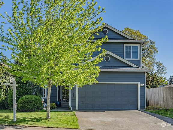 2nd image of 2218 Pleasanton Court SE
