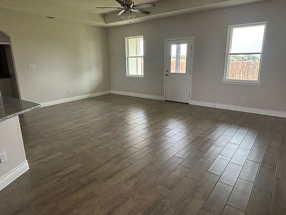 2nd image of 112 Troubadour Ln