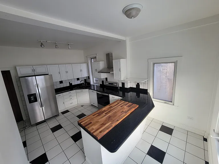 Kitchen 7