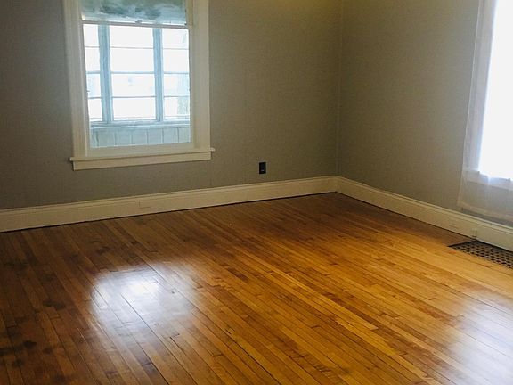 5th image of 758 W Dale Ave