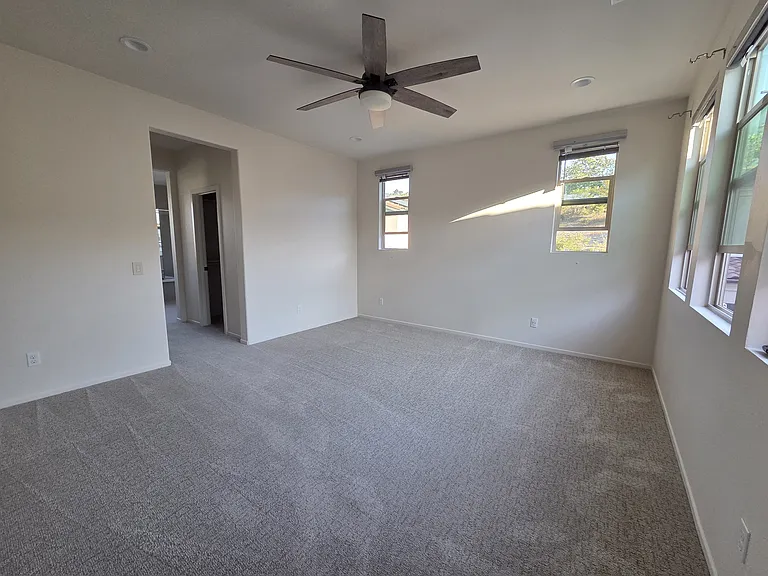 723 Merit Dr — Photo 31